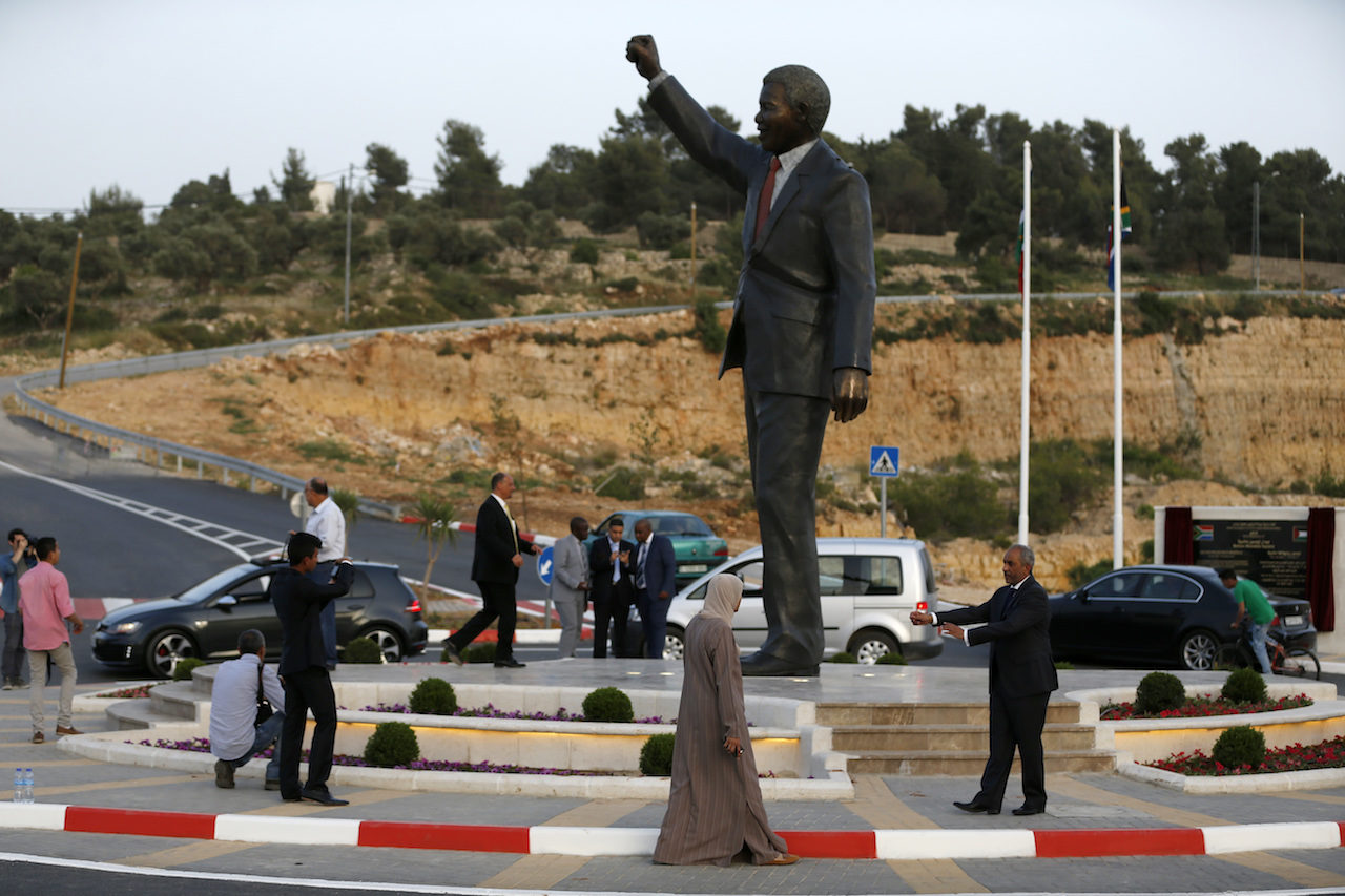 madela statue west bank ramala apartheid