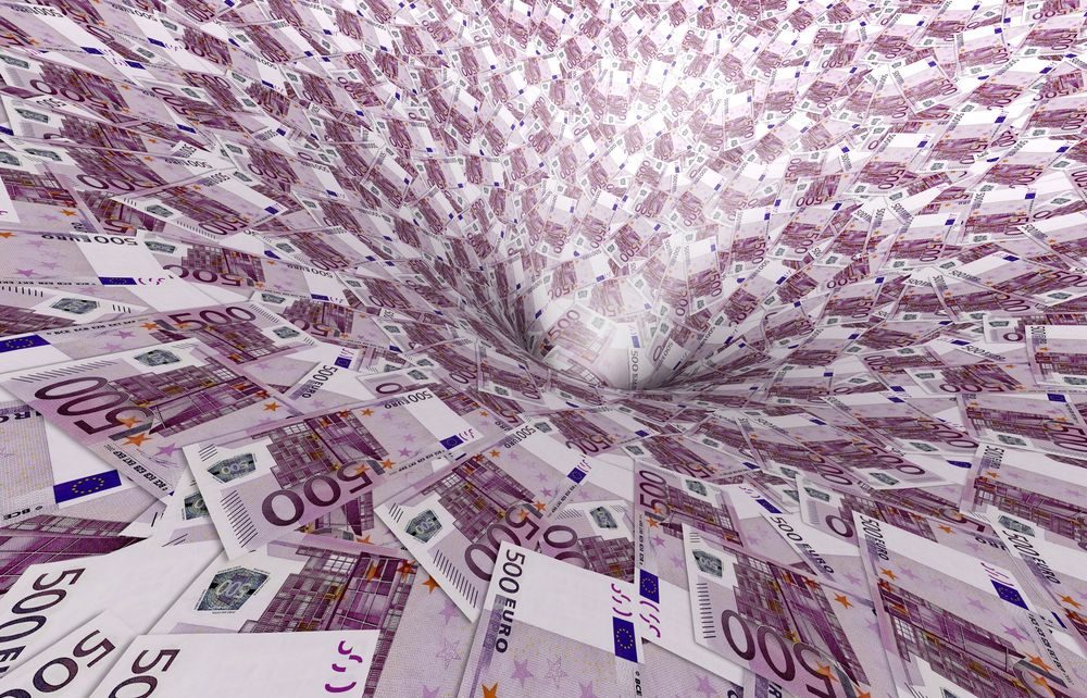 Euro hole