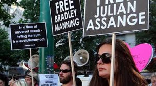 Free Assange