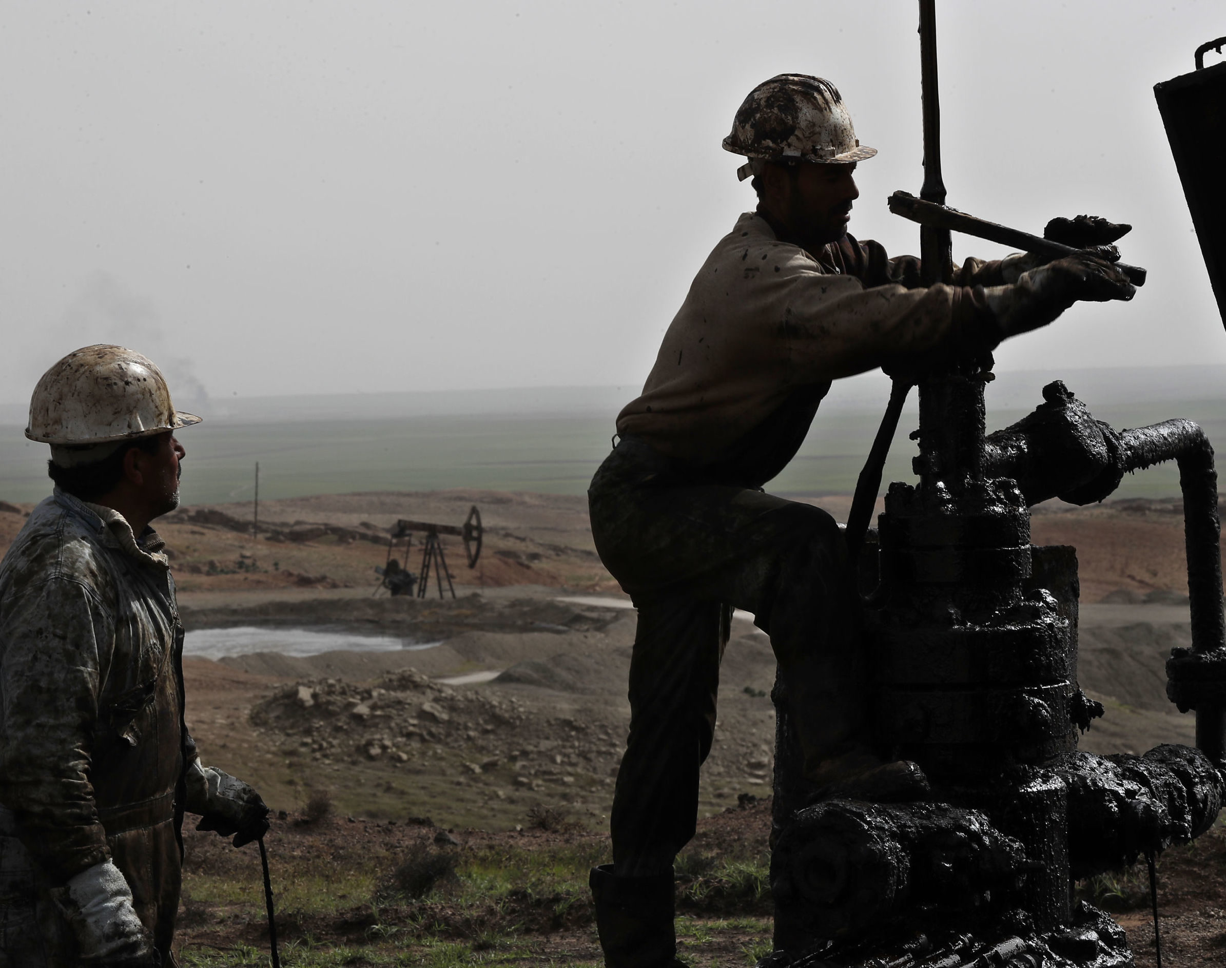 Click to enlarge oil well