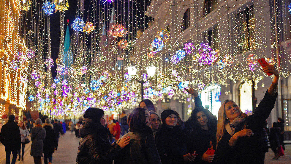 Click to enlarge Russian street