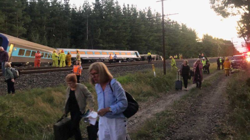Sydney to Melbourne XPT derailed