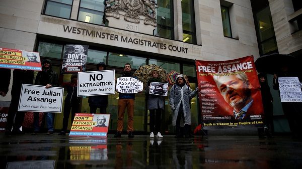 Assange protest