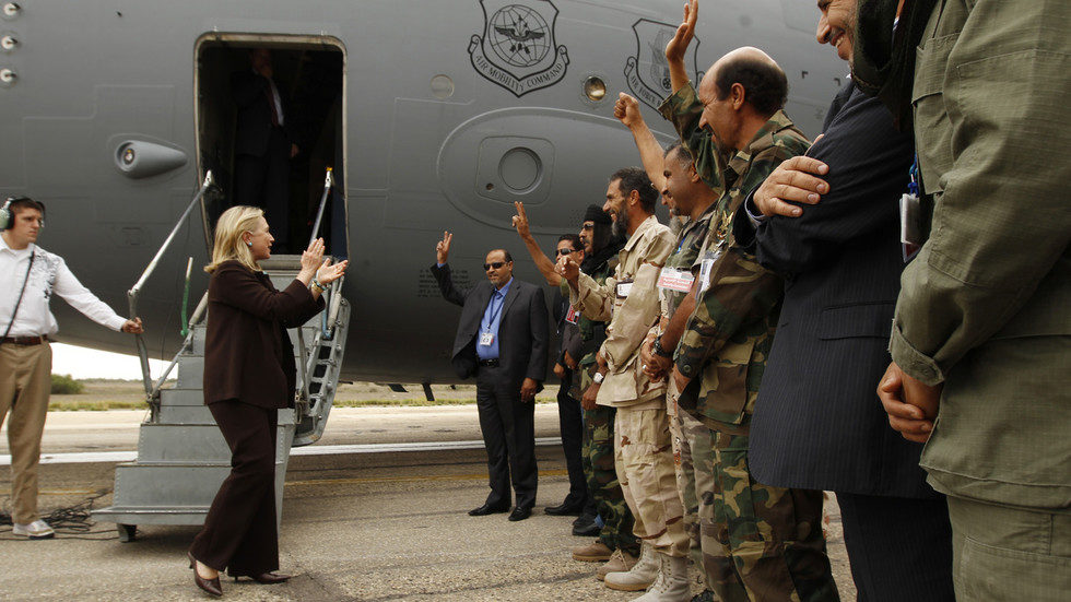 hillary clinton visit libya