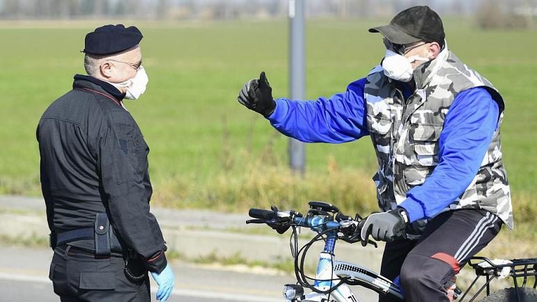 Click to enlarge Carabiniere virus checkpoint Italy