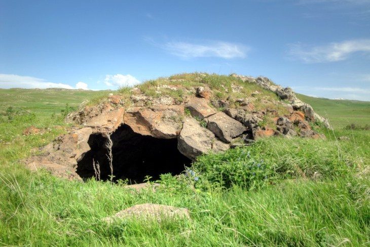 Click to enlarge Lernanist cave
