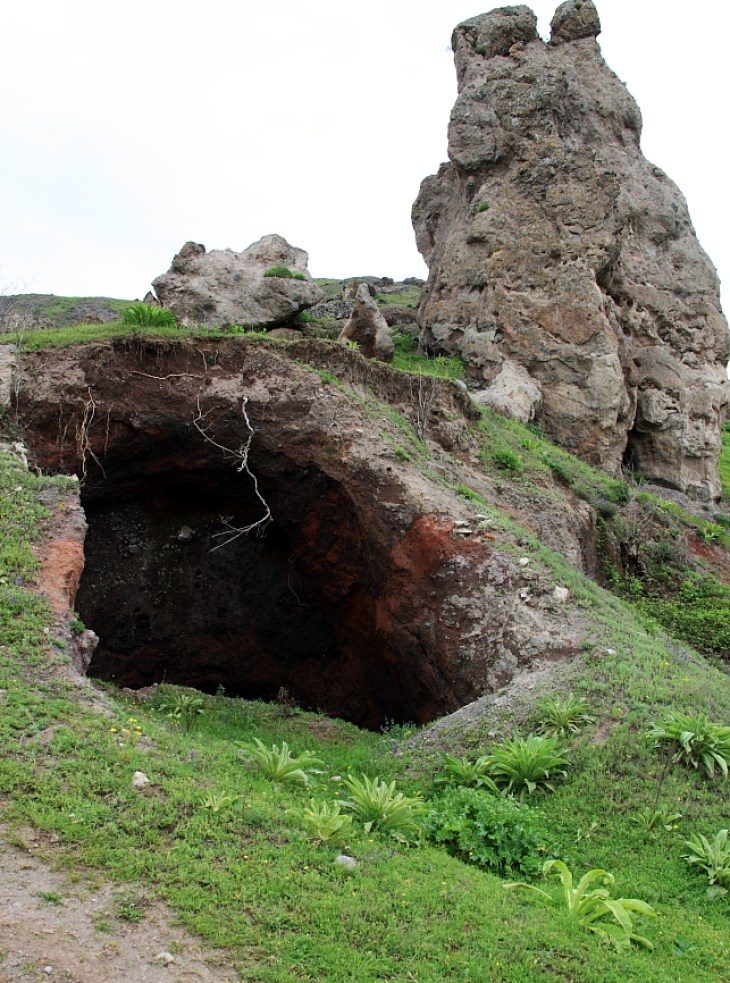 Click to enlarge Cave settlement - Khndzoresk