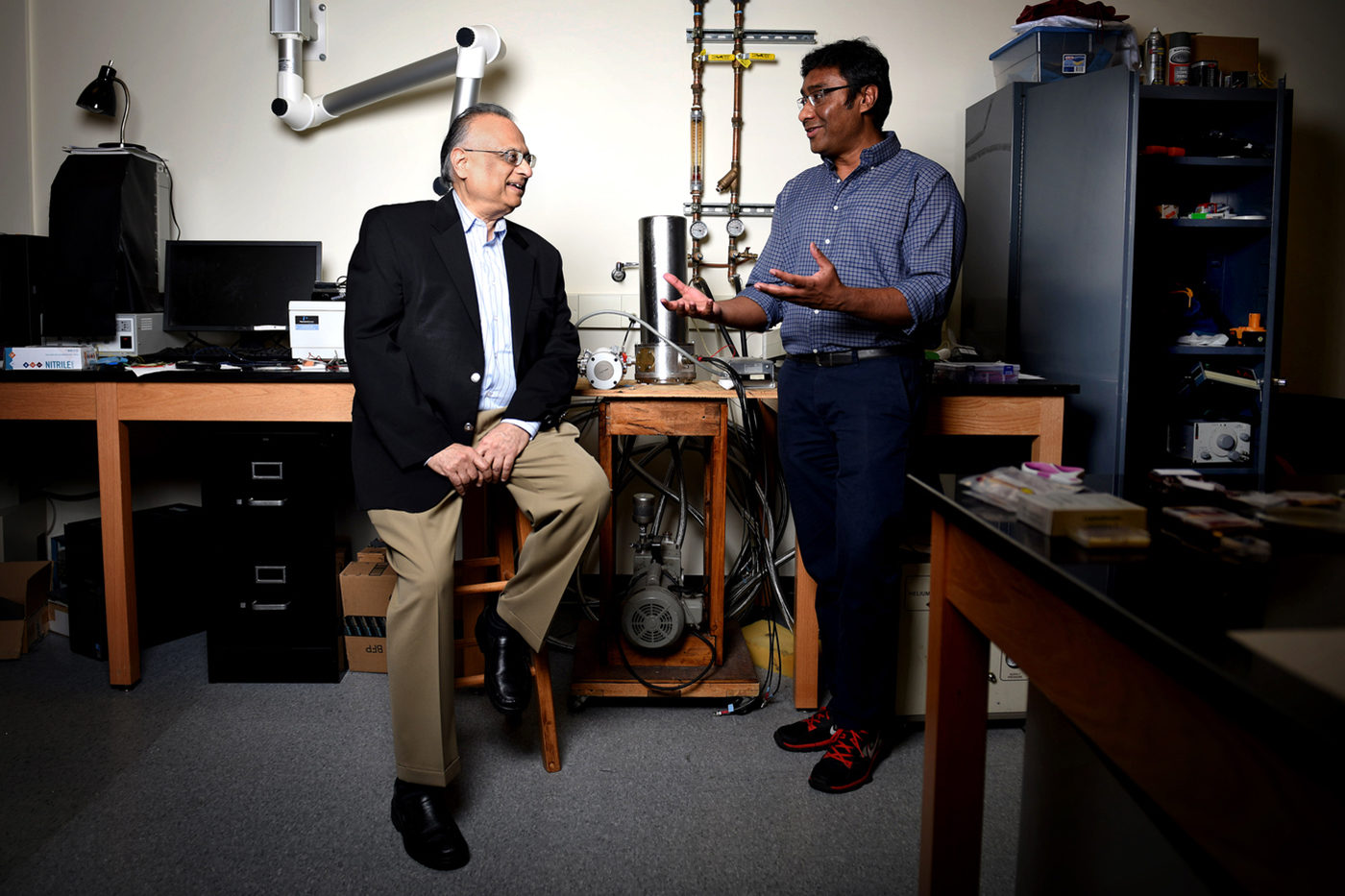 Click to enlarge Physicists discover new state of matter