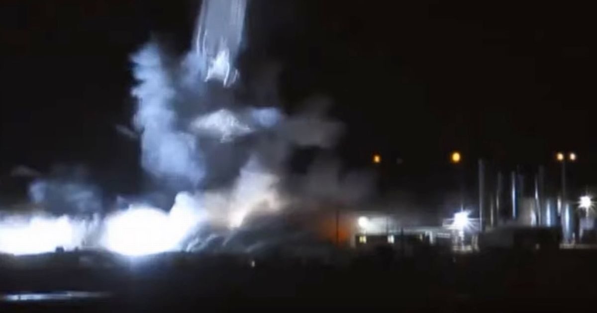 Click to enlarge spacex explosion