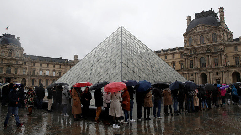 Click to enlarge louvre