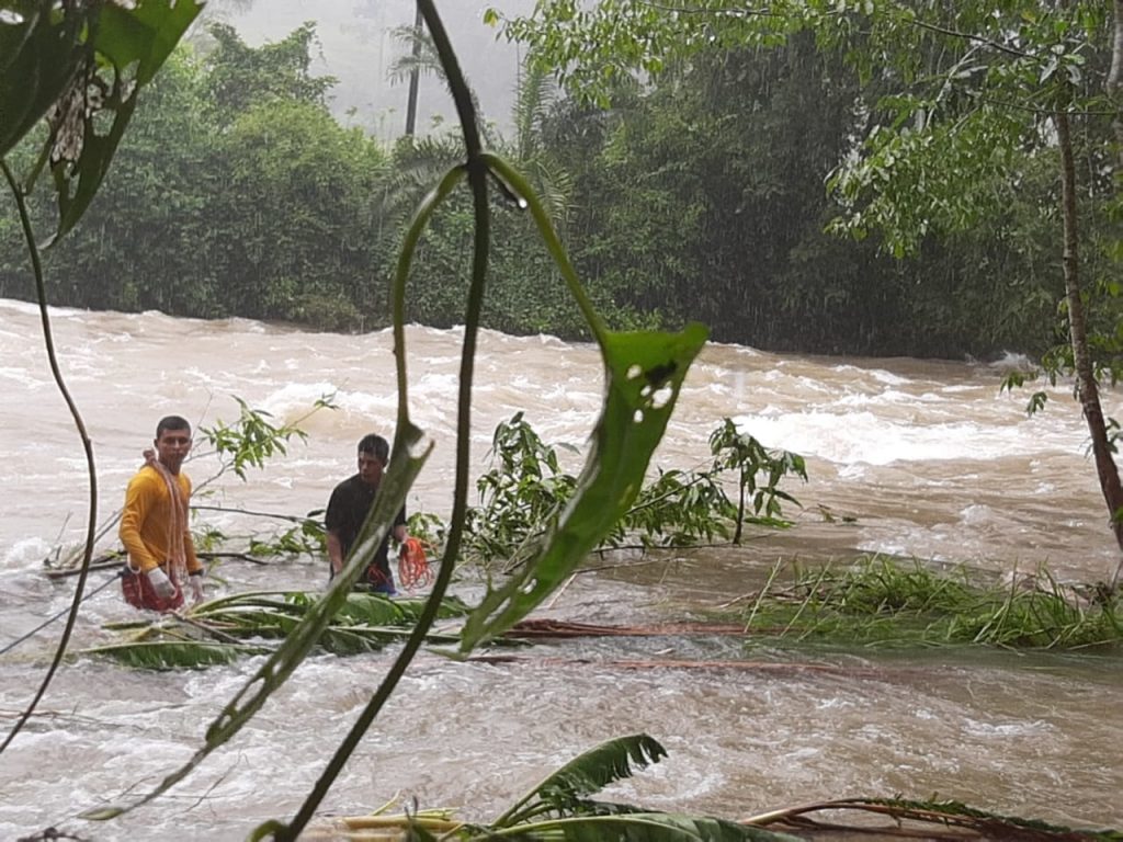 COPECO reported that 2 people died in a swollen river in La Masica, Atlántida