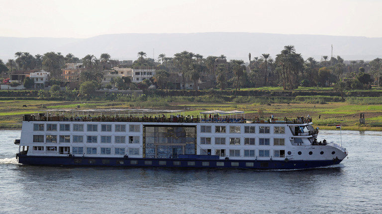 Click to enlarge cruise ship