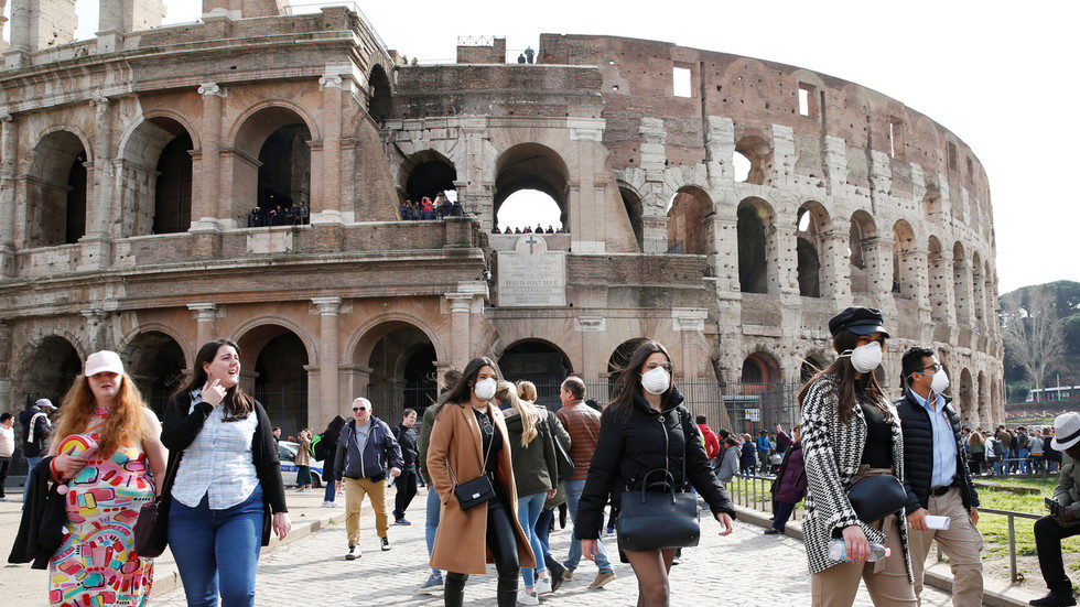 Click to enlarge rome colosseum