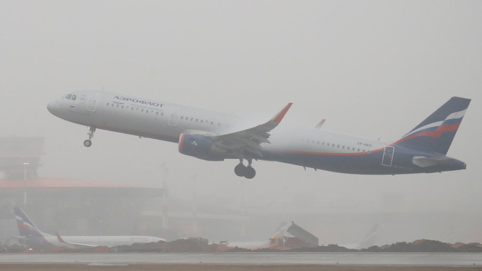 Click to enlarge aeroflot plane jet