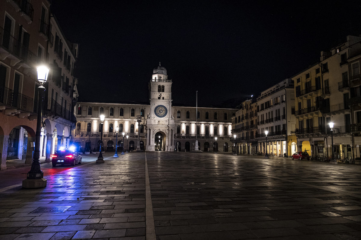 Click to enlarge Piazza Capitaniato, Padua