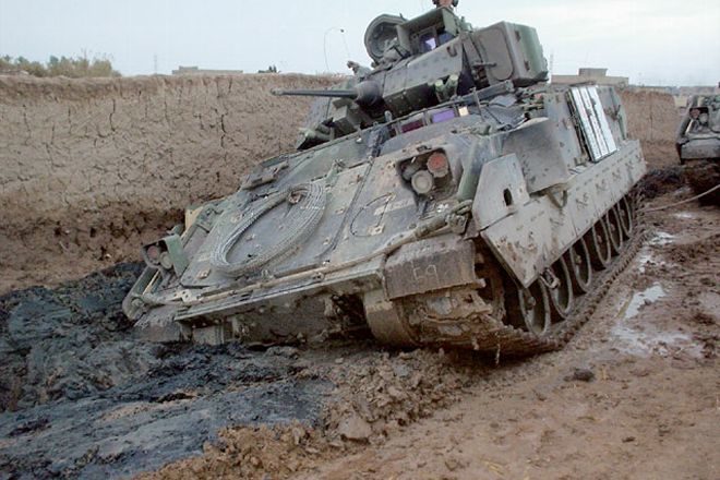 M2 Bradley tank