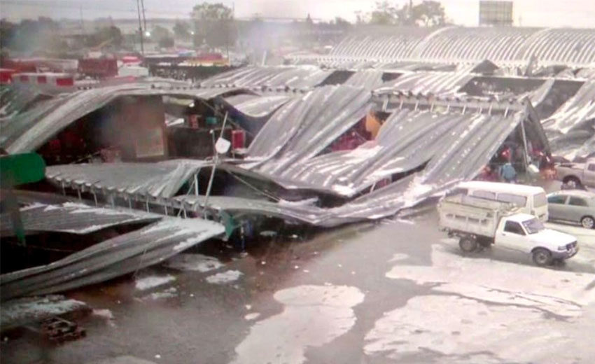 Hailstorm causes roofs to collapse at Mexico City's main food market