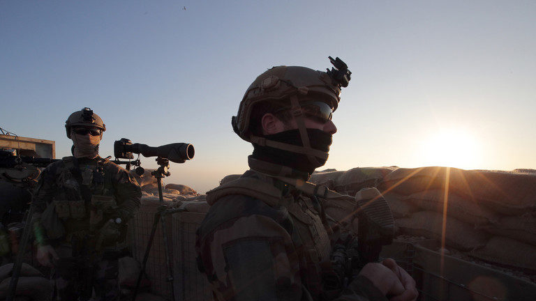french soldiers