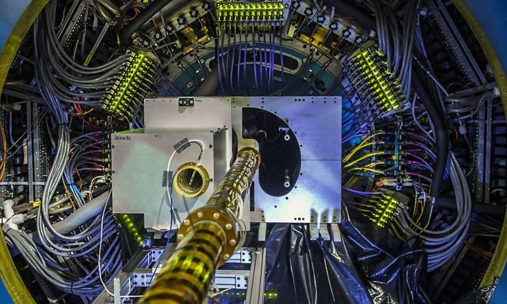 Click to enlarge atomic particle detector brookhaven