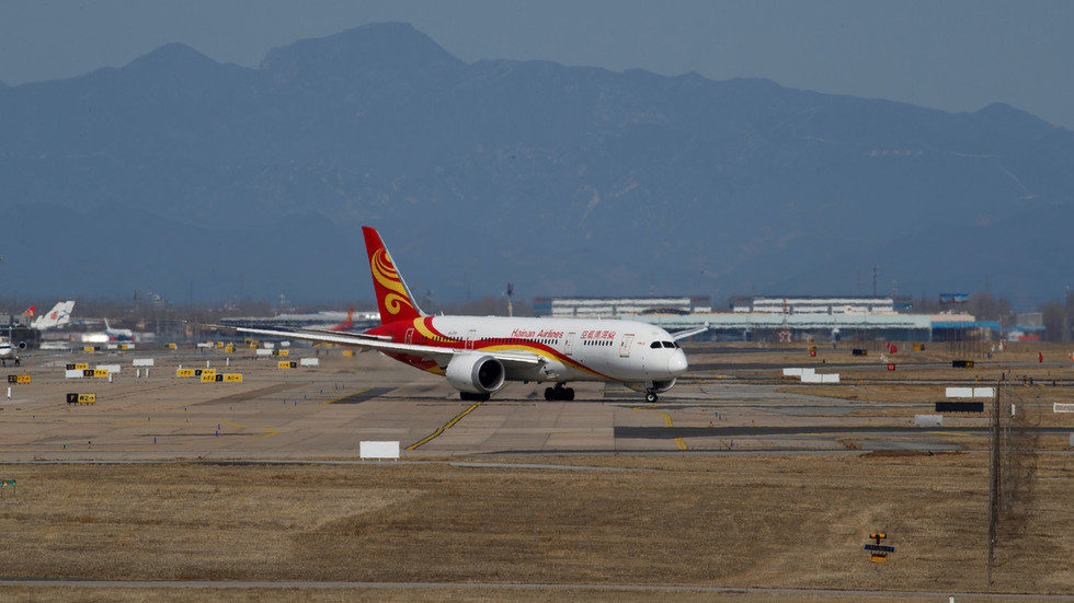 Hainan Airlines plane