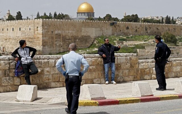 Click to enlarge israel quarantine old city Jerusalem