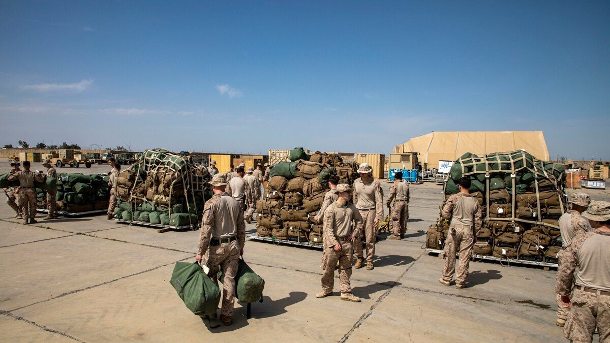 Al-Taqaddum US forces leave base Iraq