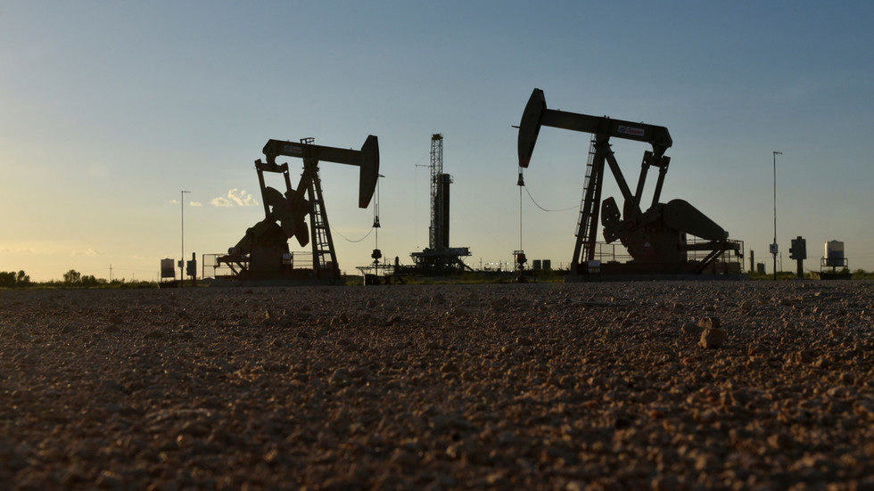Click to enlarge pump jacks oil rig production
