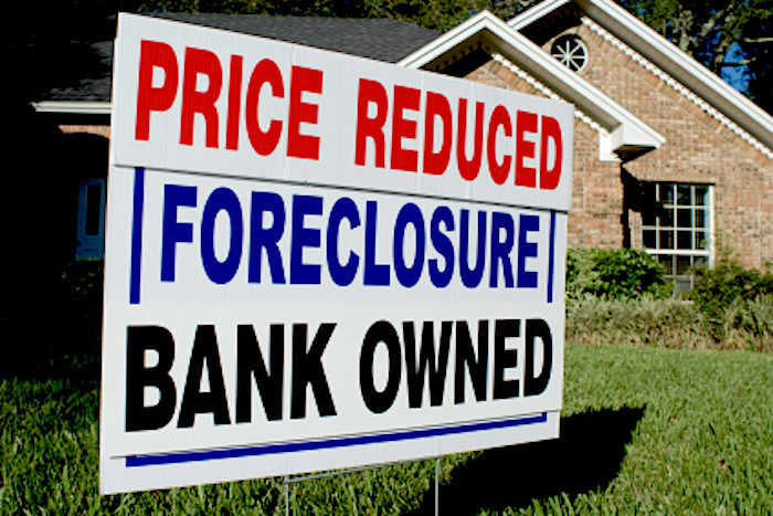 foreclosure sign
