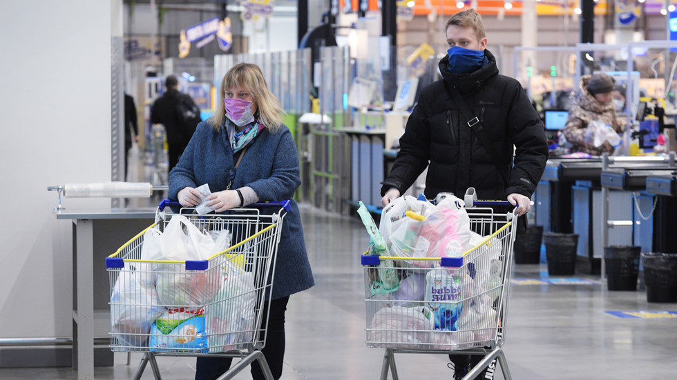 Russian supermarket masks coronavirus