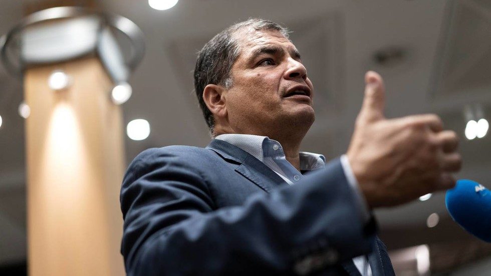 Click to enlarge correa