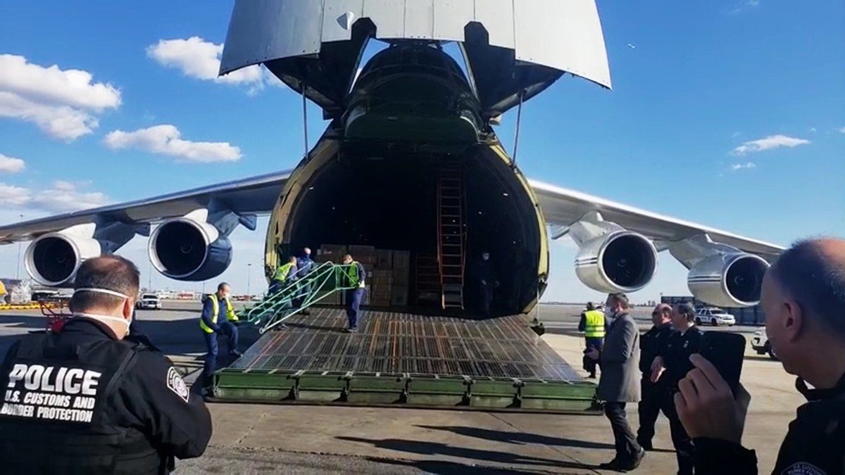 The Russian military delivers aid to the “indispensable nation”