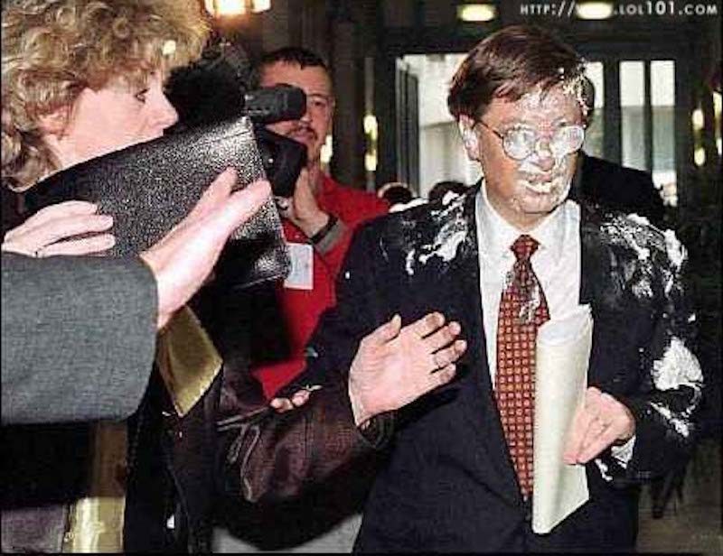 Bill Gates pie in face