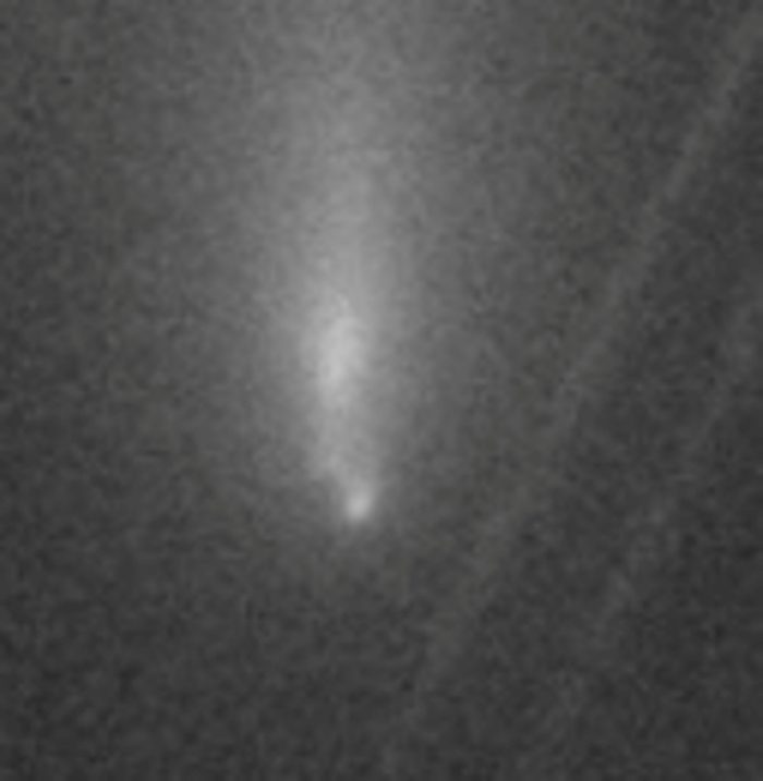 A zoomed-in view of the disintegrated comet ATLAS