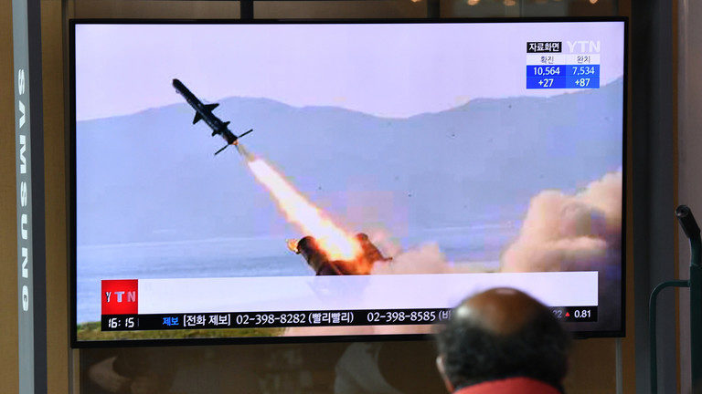 Click to enlarge missile launch