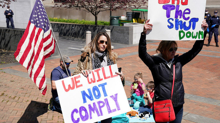 Click to enlarge protesters