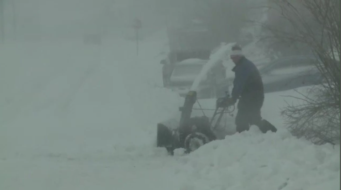 Click to enlarge Sunday morning in Sydney looked more like February than the middle of April, as residents woke up to roughly 30 centimetres of snow, being blown about by howling winds.