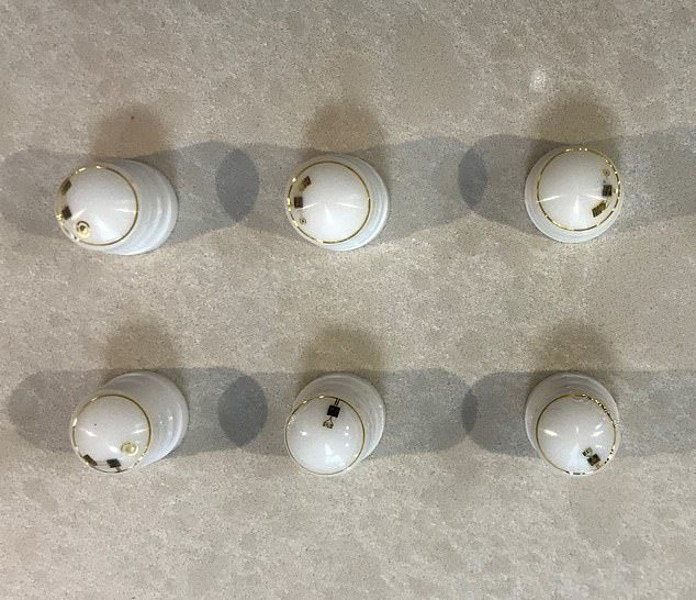 Click to enlarge smart contact lens device