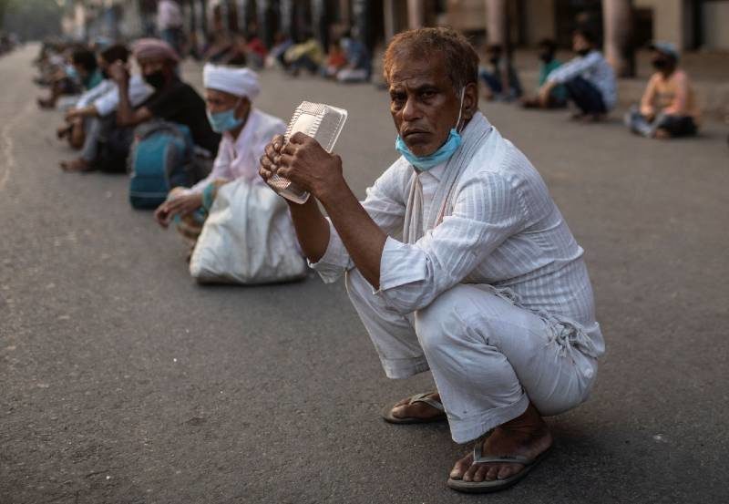 Daily wage labourers in New Delhi