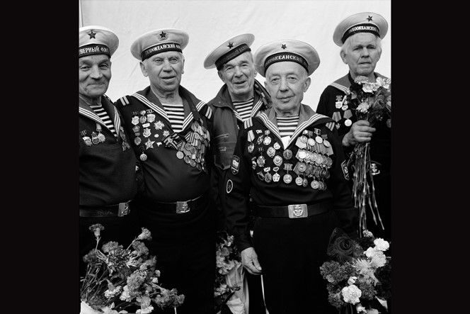 Click to enlarge Russian WWII veterans