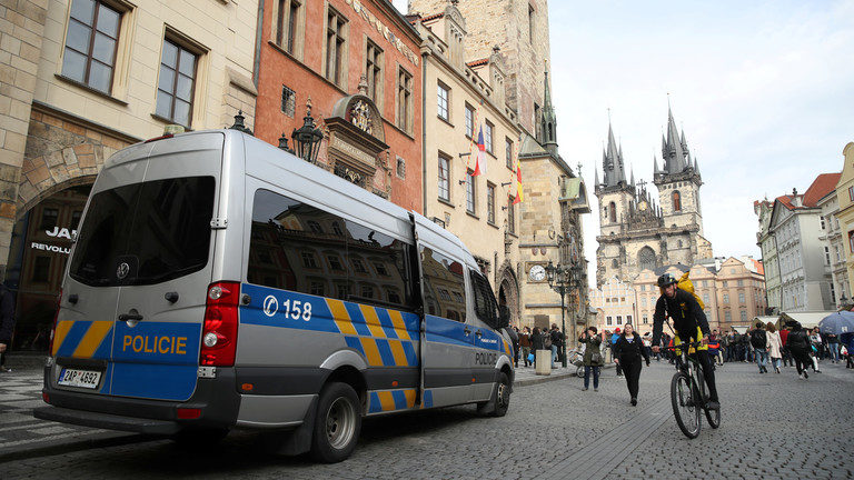 Click to enlarge czech police