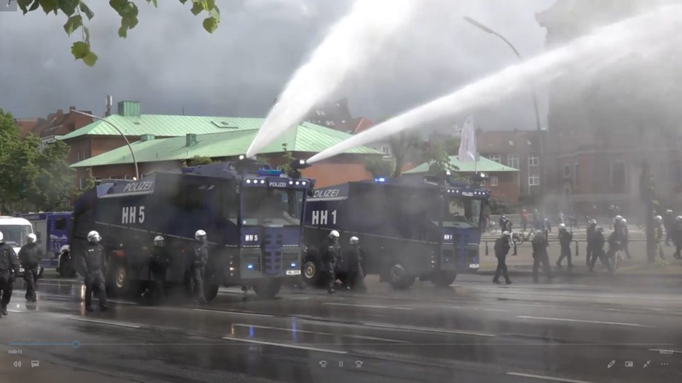 hamburg police water cannons