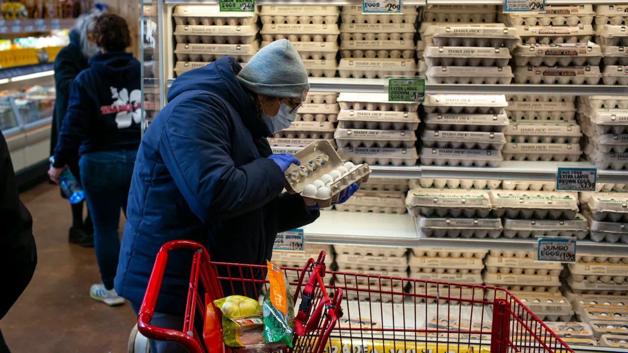 masked grocery shopping