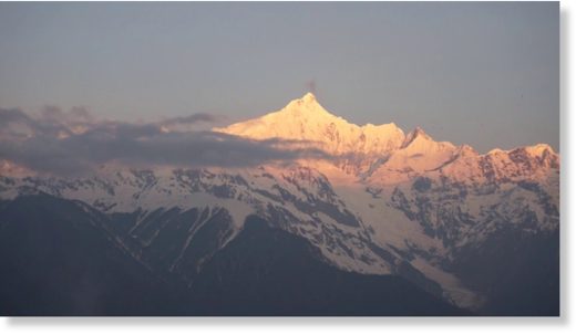 Meili Snow Mountains in Deqen County, southwest China's Yunnan Province.