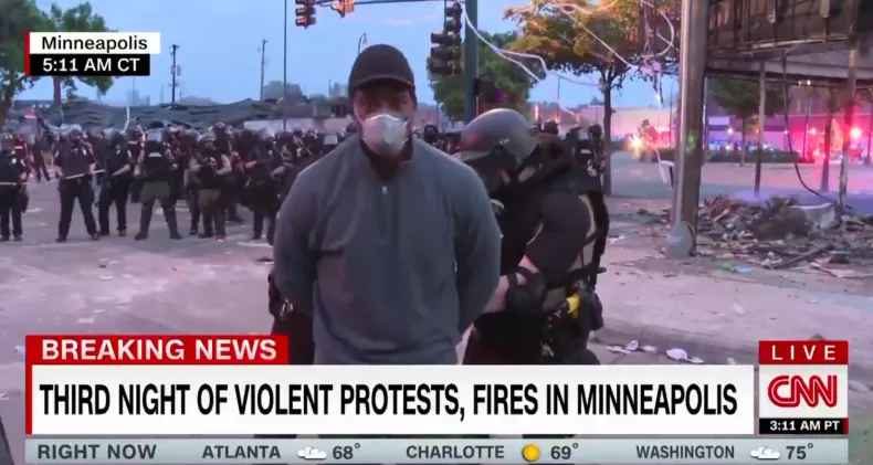 Click to enlarge CNN journalist Omar Jimenez arrested