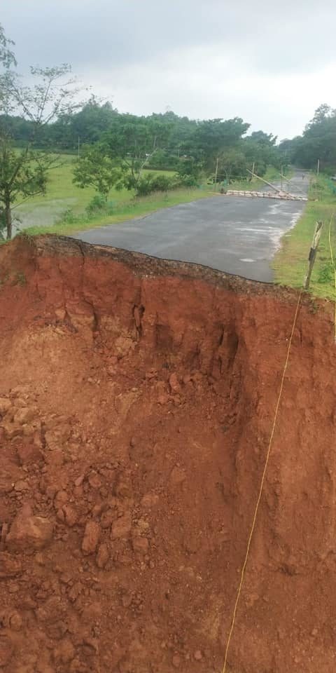 Click to enlarge Heavy rain caused landslides and flooding in West Garo Hills in Meghalaya, India, May 2020.