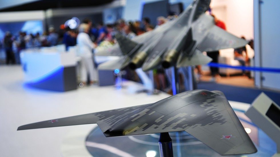 S-70 Okhotnik UAV and Su-57 fighter jet