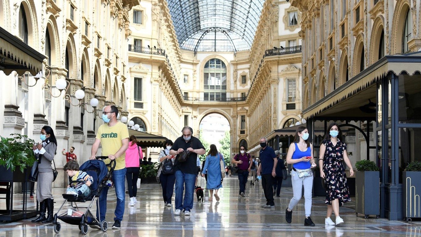 Galleria_Vittorio_Emanuele_in_.jpg