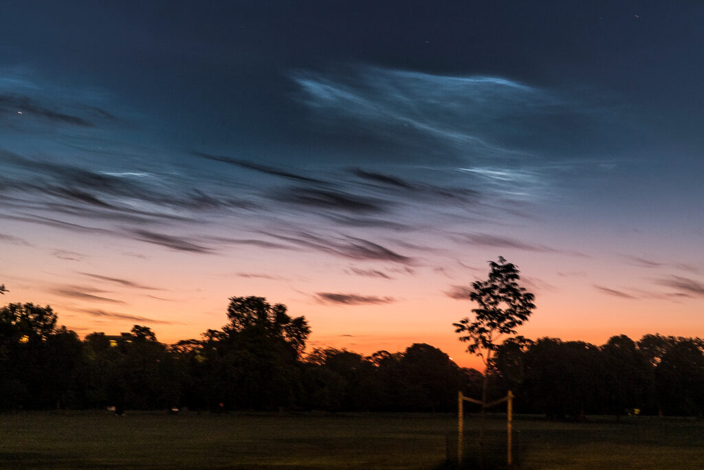 Click to enlarge Noctilucent