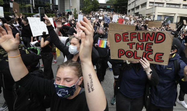 defund police