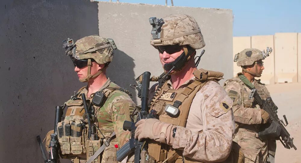 Click to enlarge US soldiers